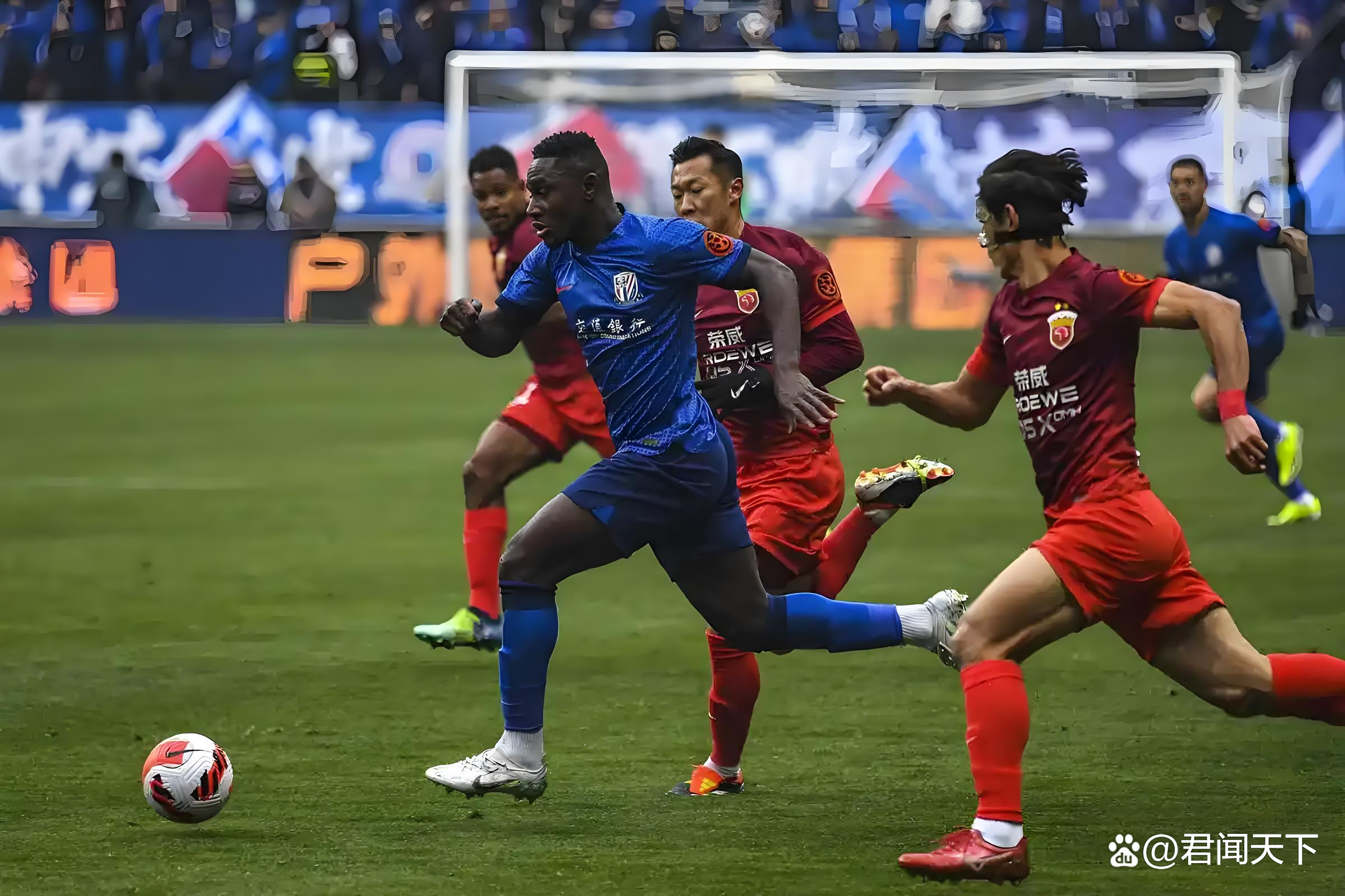 九游网页客户端-关于中超关键时刻再迎强敌，曼城防线松动，主帅态度：引发热议，赛程密集仍需轮换的信息